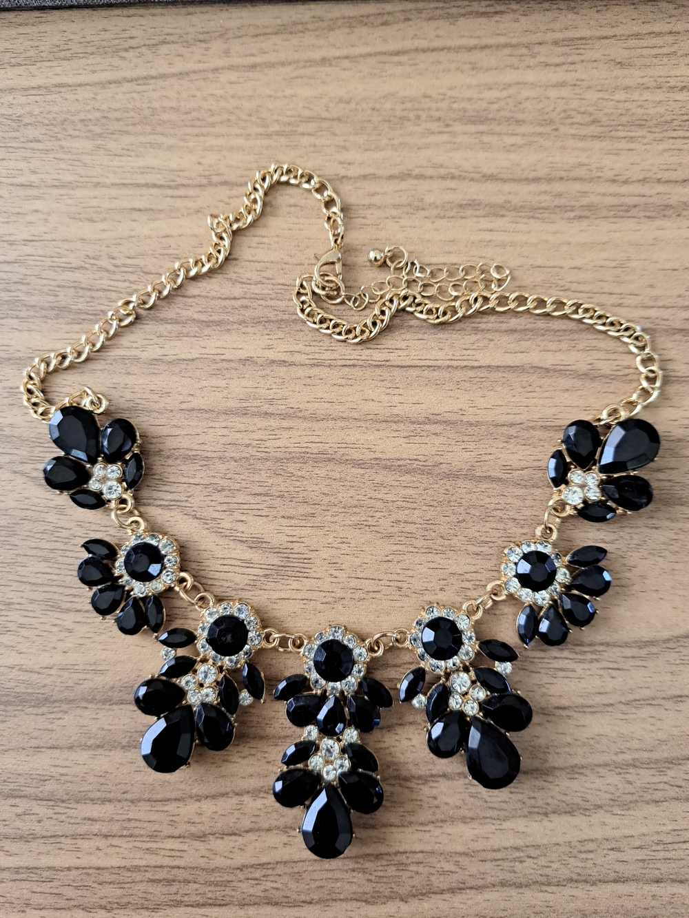 Elegant Gold-Plated Necklace with Black Crystal Clusters